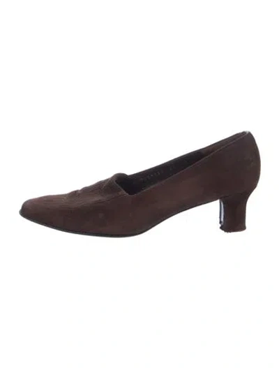 Pre-owned Ferragamo Suede Pumps In Brown