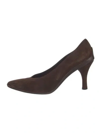 Pre-owned Ferragamo Suede Pumps In Brown