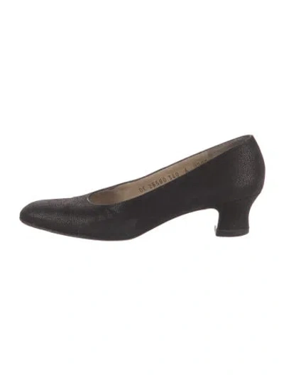 Pre-owned Ferragamo Suede Pumps In Multi