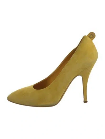 Pre-owned Ferragamo Suede Pumps In Yellow