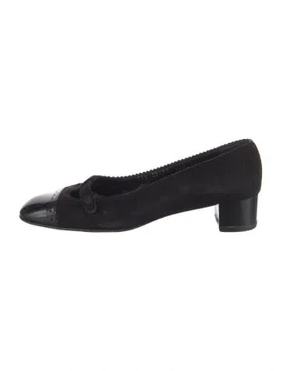 Pre-owned Ferragamo Suede Scalloped Accent Pumps In Black