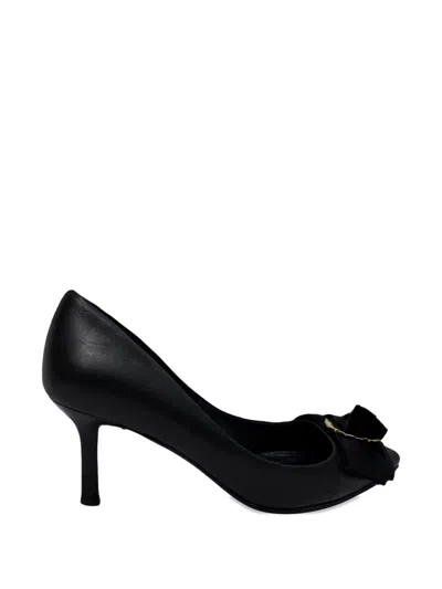 Pre-owned Ferragamo Talla Bow Pointed-toe Pumps In Black