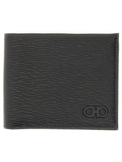 Ferragamo Textured Calfskin Gancini Wallet In Black