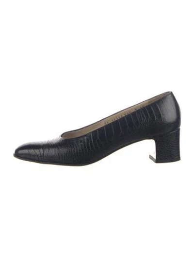 Pre-owned Ferragamo The Designer Size 8 2a Indicates A Narrow Fit. Embossed Leather Pumps In Blue