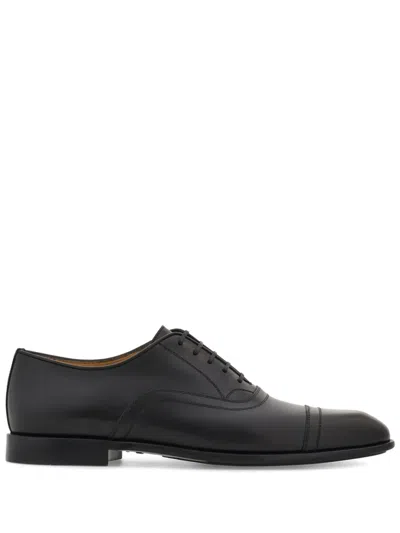 Ferragamo Fabian Leather Oxford Shoes In Black