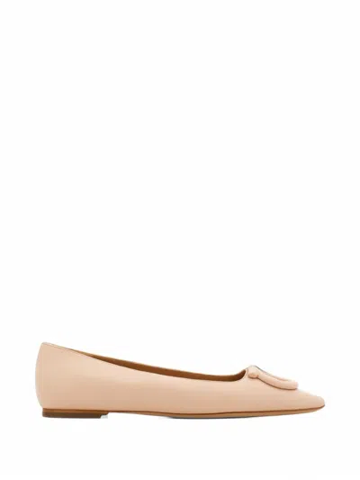 Ferragamo Tonal Maxi Gancini Ballet Flat In Neutral