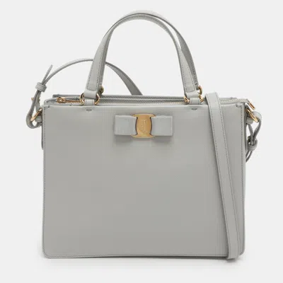 Pre-owned Ferragamo Tracy Light Grey Leather Tote In Gray