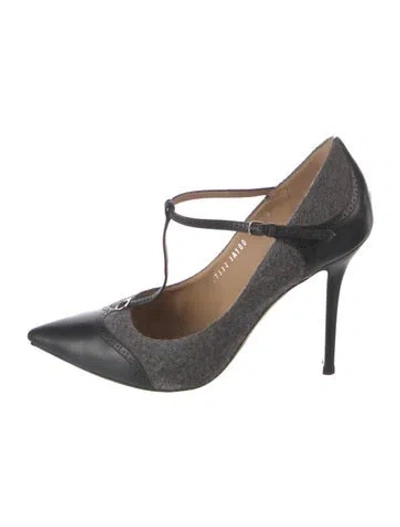 Pre-owned Ferragamo T-strap Pumps In Black/grey