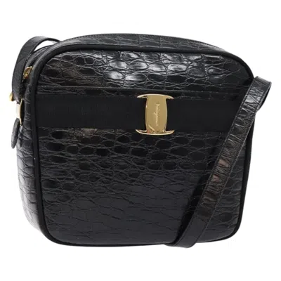 Pre-owned Ferragamo Vala Shoulder Bag Leather Leather Shoulder Bag Bag () In Black