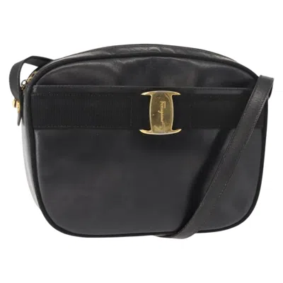 Pre-owned Ferragamo Vala Shoulder Bag Leather Leather Shoulder Bag Bag () In Black