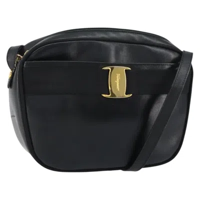 Pre-owned Ferragamo Vala Shoulder Bag Leather Leather Shoulder Bag Bag () In Black