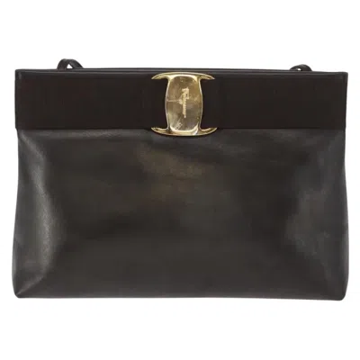 Pre-owned Ferragamo Vala Shoulder Bag Leather Leather Shoulder Bag Bag () In Brown