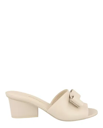 Ferragamo Valery 55 Leather Mules In Nude