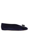 Ferragamo Velvet-textured Ballerinas With Decorative Bow Detail In Blue