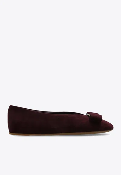 Ferragamo Bow Detail Suede Ballerinas In Burgundy