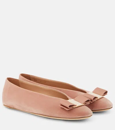 Ferragamo Vanna Velvet Ballet Flats In Pink