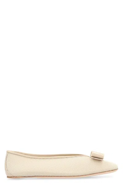 Ferragamo Bow Mesh Round Toe Ballet Flats In Grey