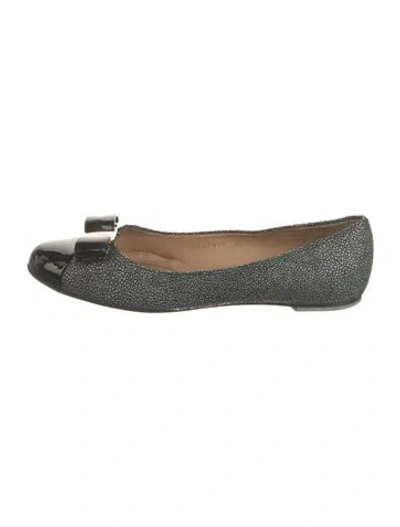 Pre-owned Ferragamo Vara Bow Accent Leather Ballet Flats In Black