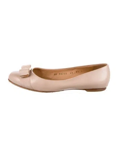 Pre-owned Ferragamo Vara Bow Accent Leather Ballet Flats In Pink