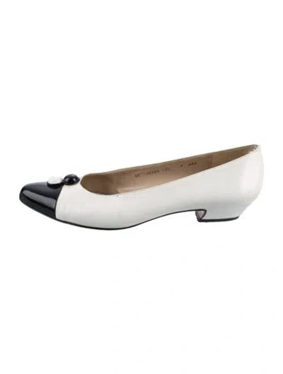 Pre-owned Ferragamo Vara Bow Accent Leather Flats In Multi