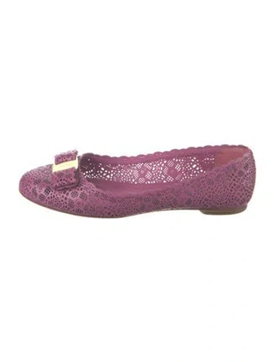 Pre-owned Ferragamo Vara Bow Accent Leather Flats In Pink