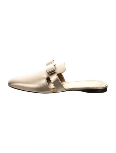 Pre-owned Ferragamo Vara Bow Accent Leather Mules