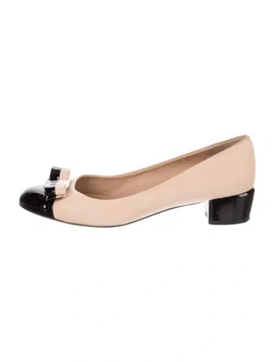 Pre-owned Ferragamo Vara Bow Accent Leather Pumps