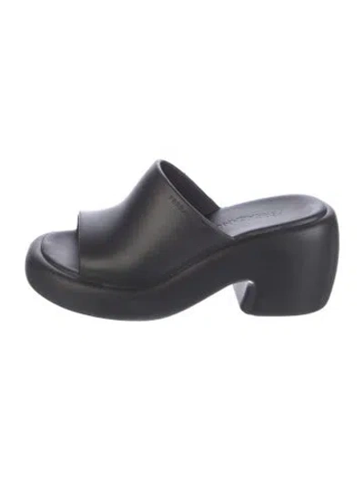 Pre-owned Ferragamo Vara Bow Accent Leather Slides In Black