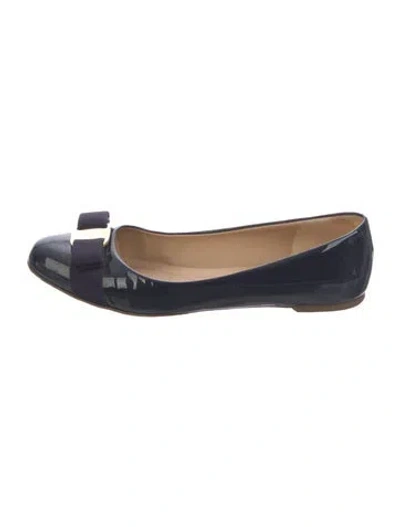 Pre-owned Ferragamo Vara Bow Accent Patent Leather Ballet Flats In Blue