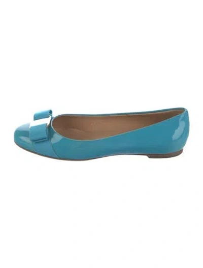 Pre-owned Ferragamo Vara Bow Accent Patent Leather Ballet Flats In Blue