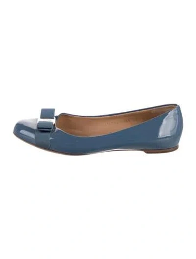 Pre-owned Ferragamo Vara Bow Accent Patent Leather Ballet Flats In Blue