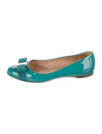 Pre-owned Ferragamo Vara Bow Accent Patent Leather Ballet Flats In Blue
