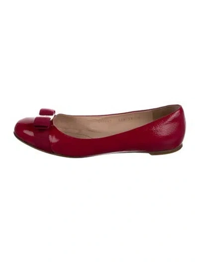 Pre-owned Ferragamo Vara Bow Accent Patent Leather Ballet Flats In Pink