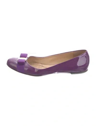 Pre-owned Ferragamo Vara Bow Accent Patent Leather Ballet Flats In Purple