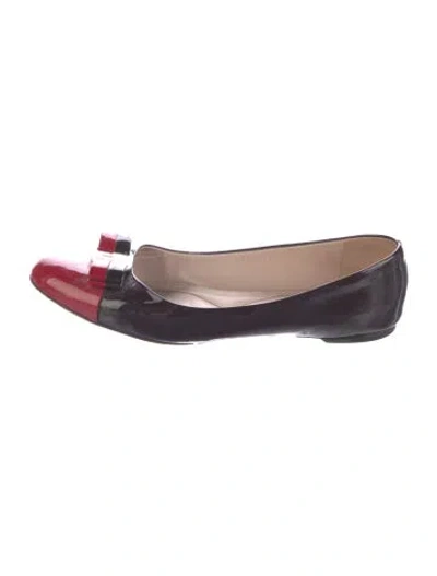 Pre-owned Ferragamo Vara Bow Accent Patent Leather Ballet Flats In Red