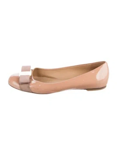 Pre-owned Ferragamo Vara Bow Accent Patent Leather Flats In Pink