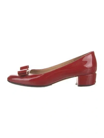 Pre-owned Ferragamo Vara Bow Accent Patent Leather Flats In Red