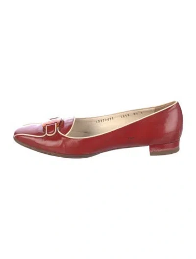 Pre-owned Ferragamo Vara Bow Accent Patent Leather Flats In Red