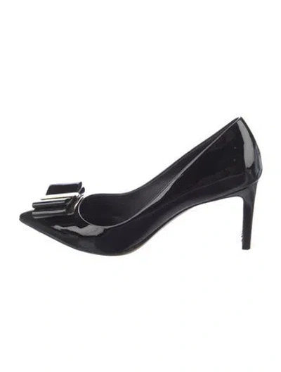 Pre-owned Ferragamo Vara Bow Accent Patent Leather Pumps In Black