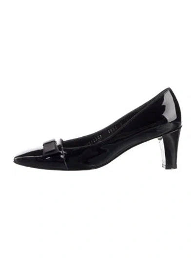 Pre-owned Ferragamo Vara Bow Accent Patent Leather Pumps In Blue
