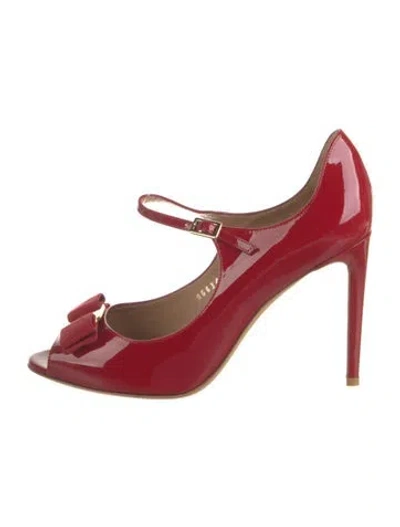 Pre-owned Ferragamo Vara Bow Accent Patent Leather Pumps In Red