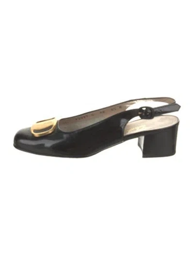 Pre-owned Ferragamo Vara Bow Accent Patent Leather Slingback Pumps In Black