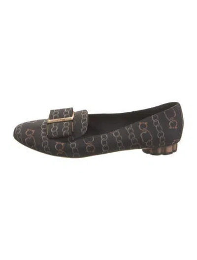 Pre-owned Ferragamo Vara Bow Accent Printed Loafers