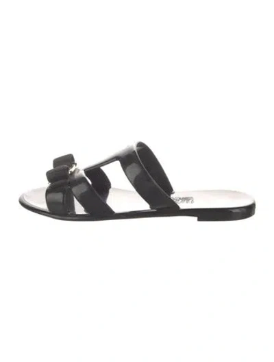 Pre-owned Ferragamo Vara Bow Accent Pvc Slides In Black