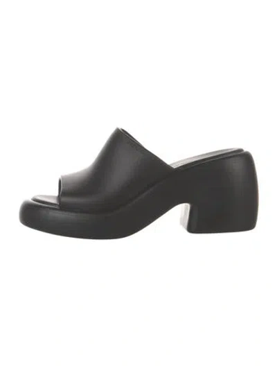 Pre-owned Ferragamo Vara Bow Accent Rubber Slides In Black