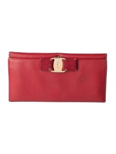 Pre-owned Ferragamo Vara Bow Accent Saffiano Leather Continental Wallet In Red