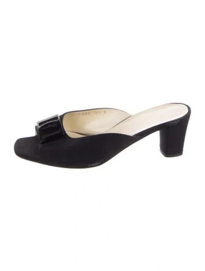 Pre-owned Ferragamo Vara Bow Accent Satin Mules In Black