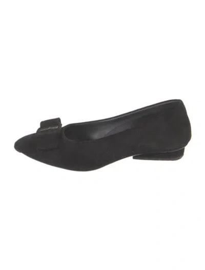 Pre-owned Ferragamo Vara Bow Accent Suede Ballet Flats In Black