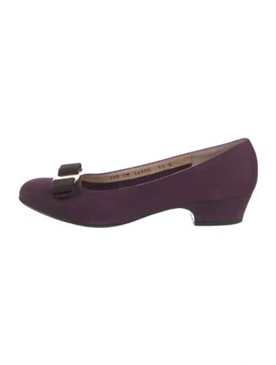 Pre-owned Ferragamo Vara Bow Accent Suede Ballet Flats In Purple