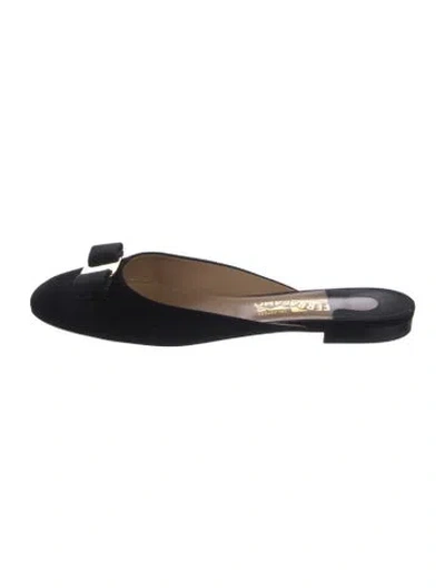 Pre-owned Ferragamo Vara Bow Accent Suede Mules In Black